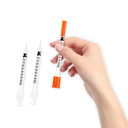 Retail packaging of 31G 1ml syringes – CE-certified, sterile and latex-free, ideal for professional or home use
